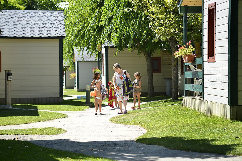 Bungalows Stel-Puigcerdà Szoba fotó